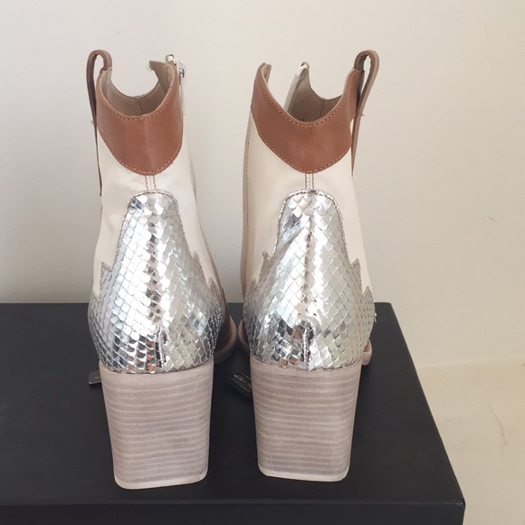 Laura bellariva 🔥🔥 - Picture 3 of 4